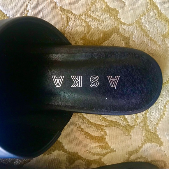 ✨ Aska Black Slip-On Pointed Toe Lee Flats - Picture 6 of 10